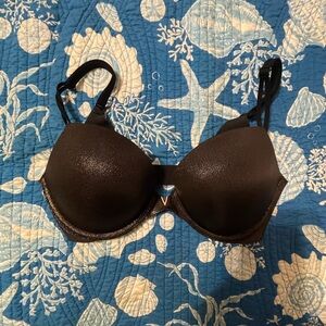 Victoria’s Secret - Bronze push up - 32D